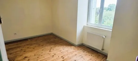 3 bedrooms House in Chateau-Gontier, France No. 296276 17