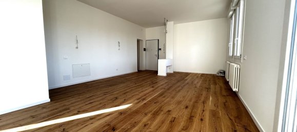 Apartamento de 5 habitaciónes en Treviso, Italy No. 216381 3