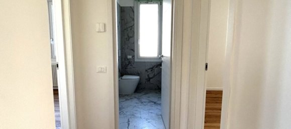 Apartamento de 5 habitaciónes en Treviso, Italy No. 216381 20