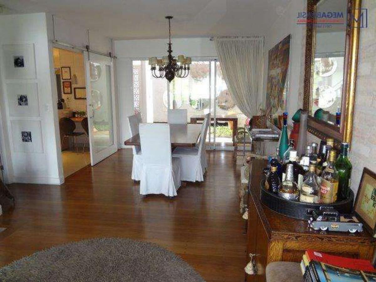 Дом с 4 спальнями в Сан-Паулу, Бразилия № 436635