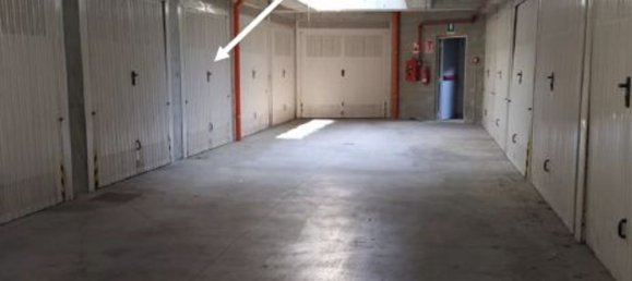 Квартира с 2 комнатами в Милан, Италия № 241067 23