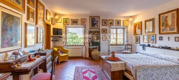 4 bedrooms House in Figline e Incisa Valdarno, Italy No. 236164 13