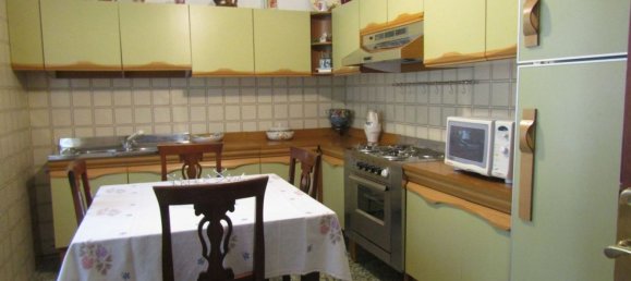 Casa de 5 habitaciónes en Carrara, Italy No. 48154 29