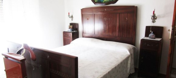 Casa de 5 habitaciónes en Carrara, Italy No. 48154 14