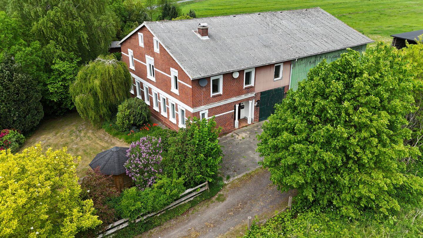 Дом с 7 комнатами в Дитмаршен, Германия № 16075