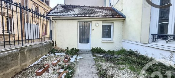 1 room Building in Sainte-Savine, France No. 76809 2