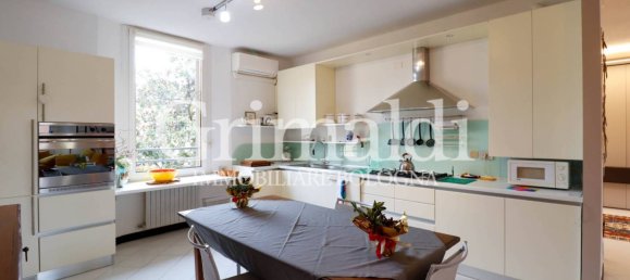 2 bedrooms Apartment in Bologna, Italy No. 214477 7