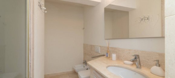 Квартира с 2 спальнями в Гольфо Аранчи, Италия № 355553 16