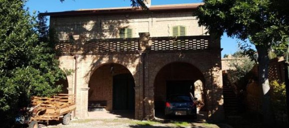 2 bedrooms House in Fragneto Monforte, Italy No. 253527 5
