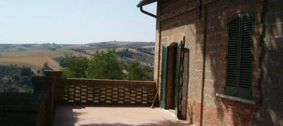 2 bedrooms House in Fragneto Monforte, Italy No. 253527 3
