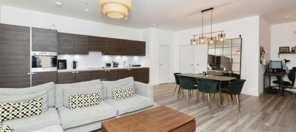 3 bedrooms Apartment in London, United Kingdom No. 10534 4