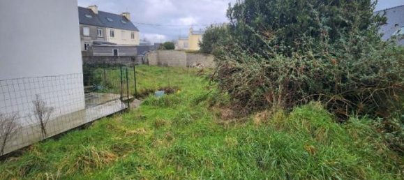 300m² Land in Brest, France No. 107048 4