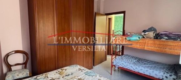 4 bedrooms House in Massa, Italy No. 270904 30