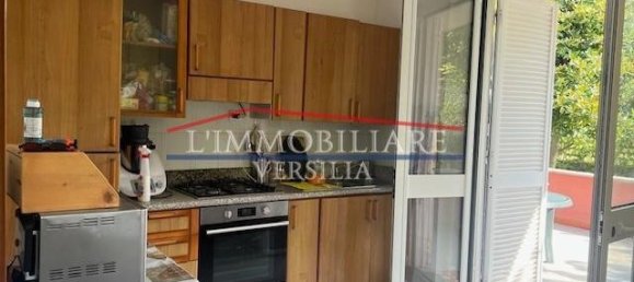 4 bedrooms House in Massa, Italy No. 270904 17