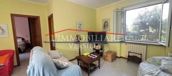 4 bedrooms House in Massa, Italy No. 270904 12