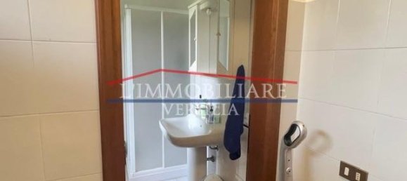 4 bedrooms House in Massa, Italy No. 270904 24