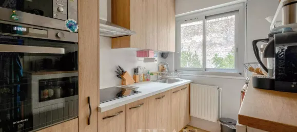 2 bedrooms Apartment in Paris, France No. 142082 6