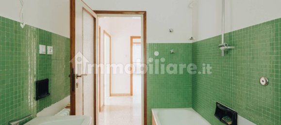 3 bedrooms Apartment in Bologna, Italy No. 341082 8