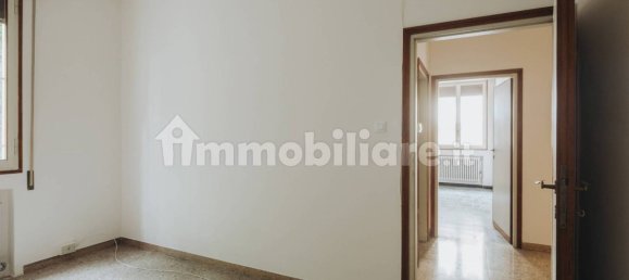 3 bedrooms Apartment in Bologna, Italy No. 341082 2