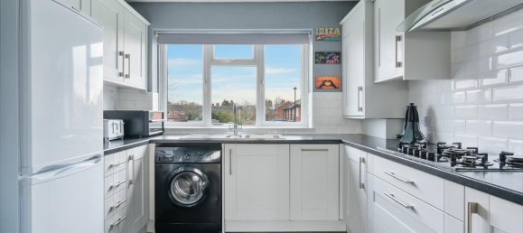 2 bedrooms Maisonette in Feltham, United Kingdom No. 9823 2