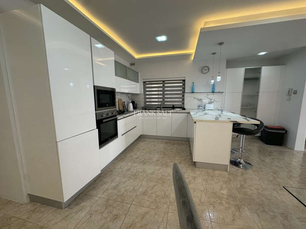 Apartamento de 3 dormitorios en Marsaskala, Malta No. 2721