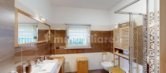 1 غرف نوم شقة في Malnate, Italy رقم 341005 3