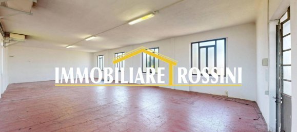 4 غرف نوم فيلا في Gazzada Schianno, Italy رقم 355774 23