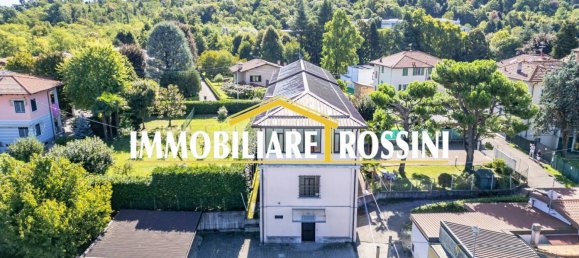 4 غرف نوم فيلا في Gazzada Schianno, Italy رقم 355774 8