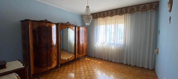 5 rooms Apartment in Battaglia Terme, Italy No. 281211 9