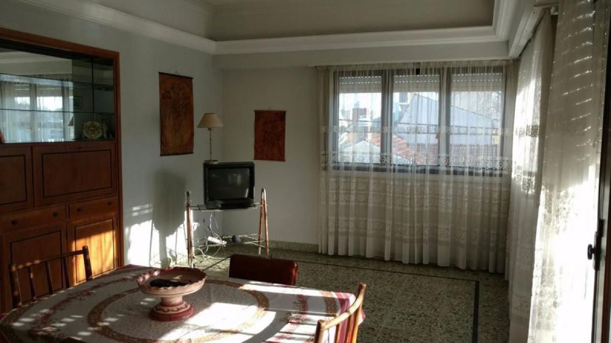 3 bedrooms House in Mar del Plata, Argentina No. 94020