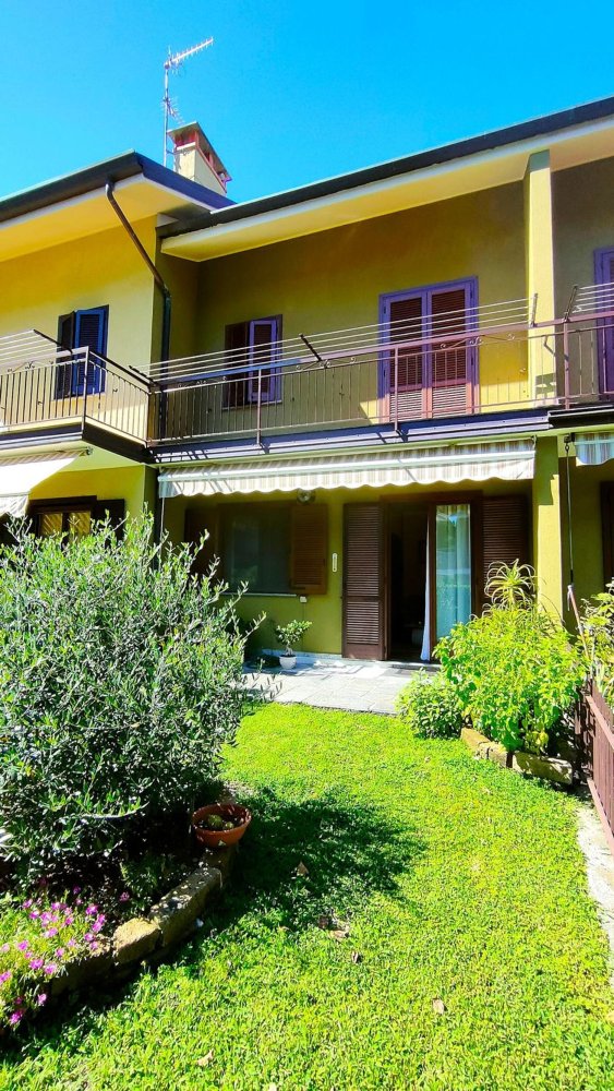 Casa de 3 divisões em Gravellona Toce, Italy N.º 300851