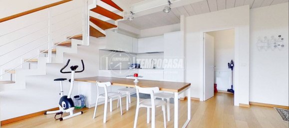 Квартира с 2 комнатами в Габиче Маре, Италия № 226019 10