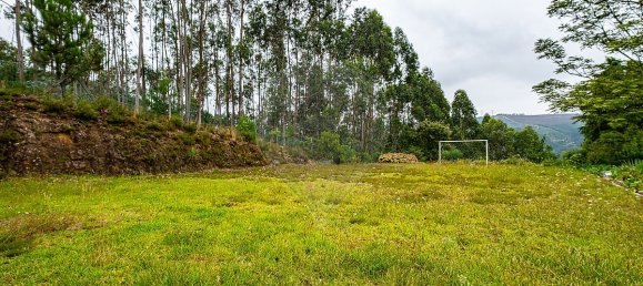 4 bedrooms House in Oliveira de Azemeis, Portugal No. 19900 7