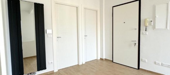 3 rooms Penthouse in Turin, Italy No. 236007 3