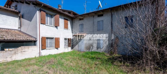 4 bedrooms House in Sant'Ilario d'Enza, Italy No. 195574 8