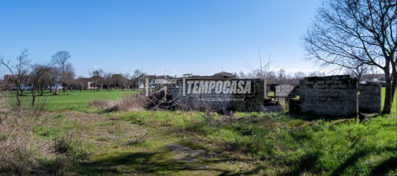 4 bedrooms House in Sant'Ilario d'Enza, Italy No. 195574 5