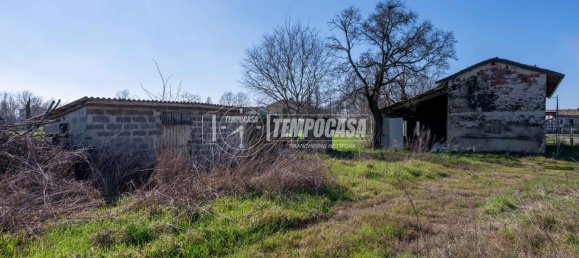 4 bedrooms House in Sant'Ilario d'Enza, Italy No. 195574 7