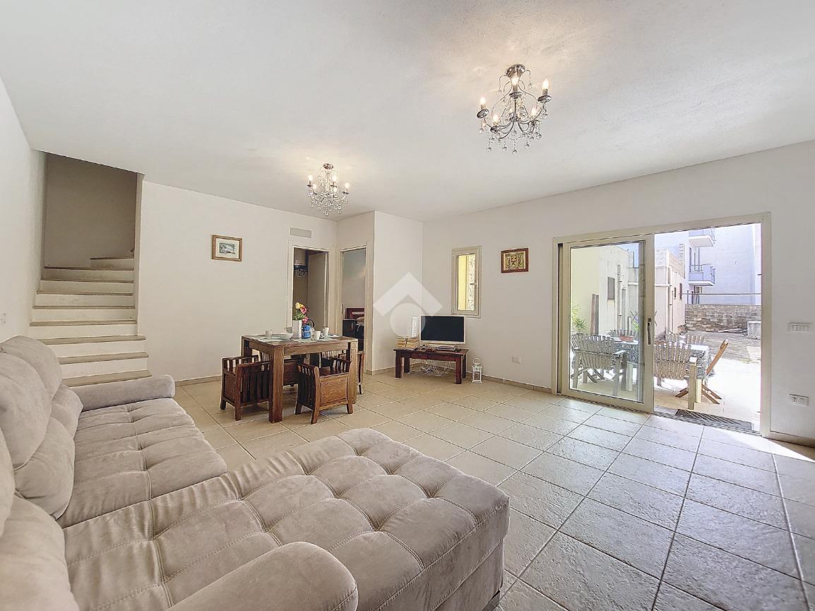 Квартира с 4 комнатами в Кастельсардо, Италия № 150962