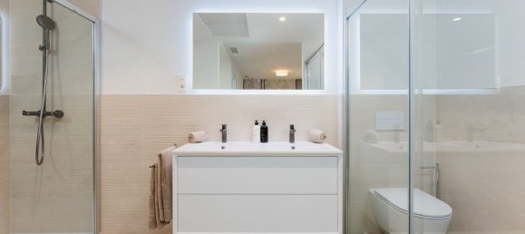 Apartamento de 3 dormitorios en Fuengirola, Spain No. 59839 22