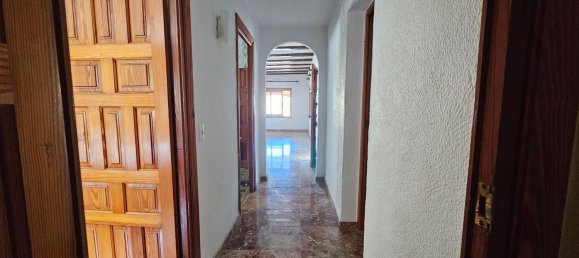 Casa de 8 dormitorios en Alicante, Spain No. 152222 2