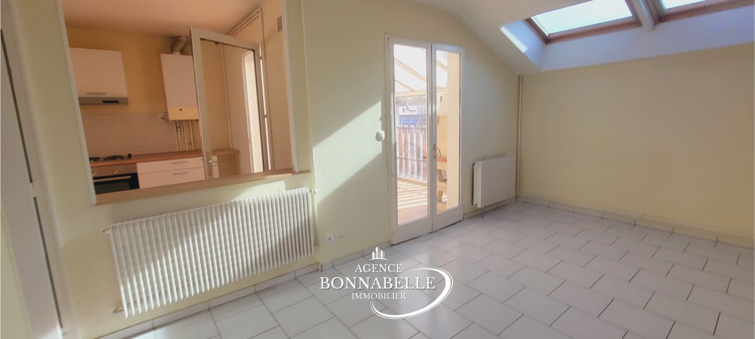 Apartamento de 2 dormitorios en Nancy, France No. 254094