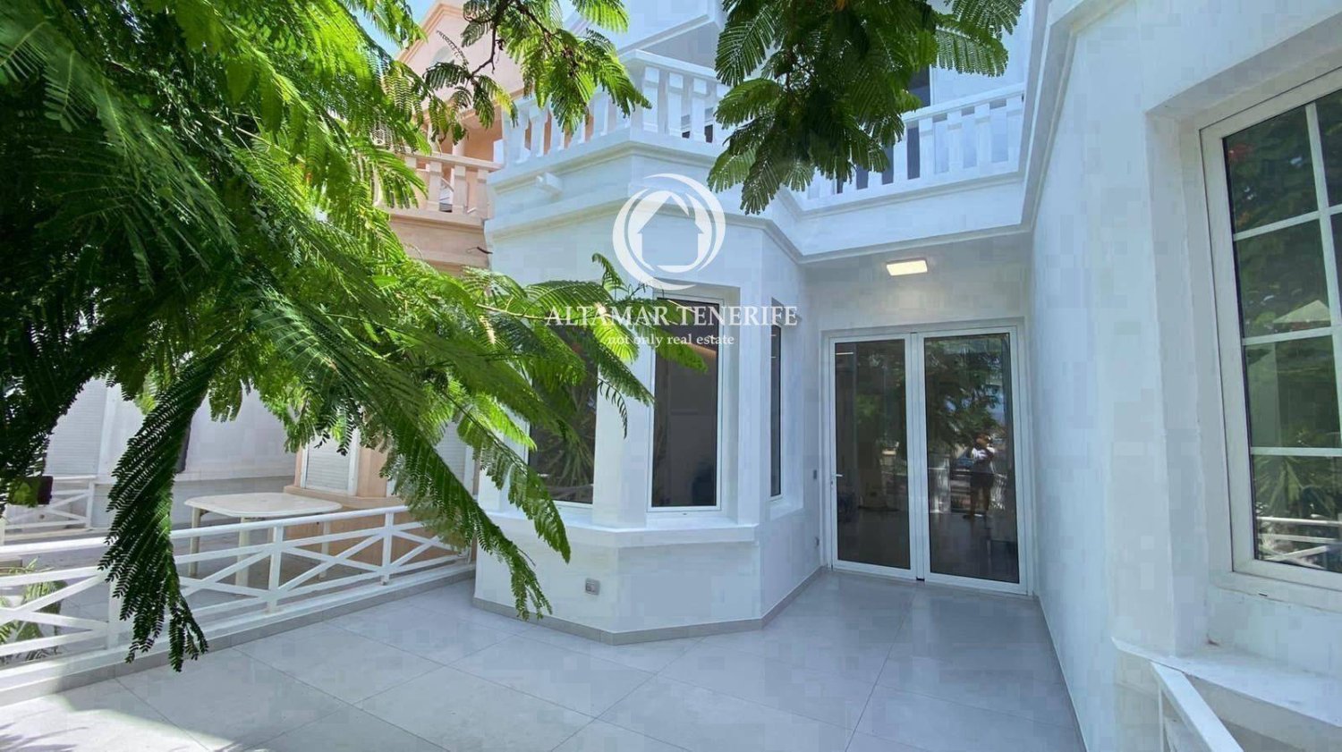 3 bedrooms Villa in Adeje, Spain No. 125149