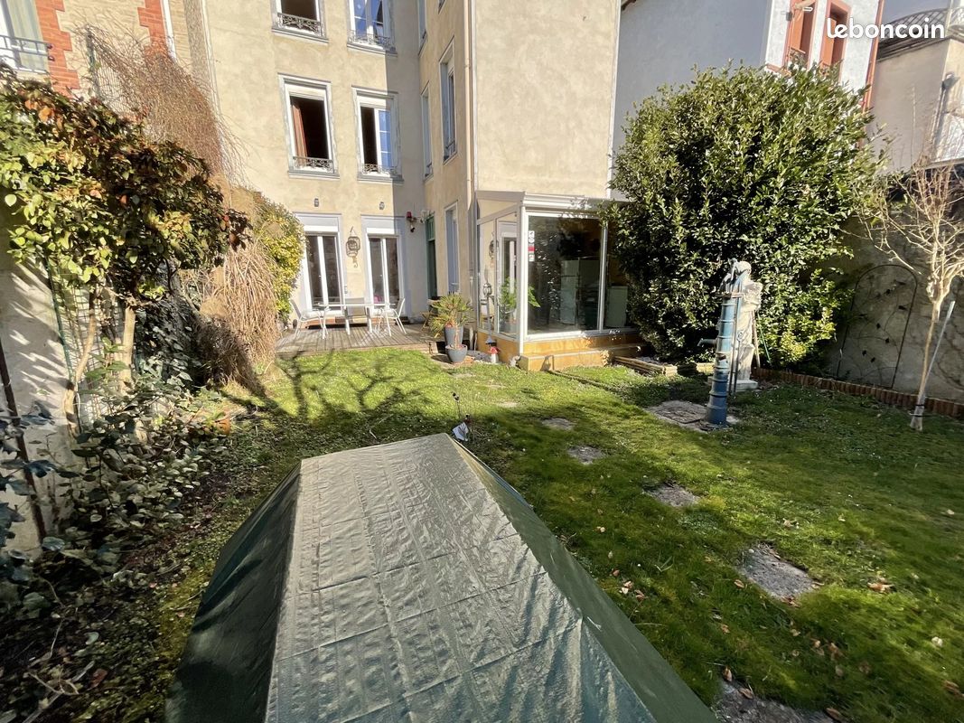 Dúplex de 2 dormitorios en Troyes, France No. 249257