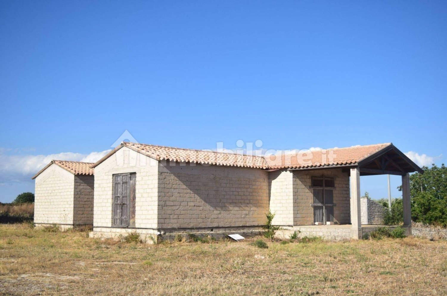 Дом с 5 комнатами в Модика, Италия № 273004