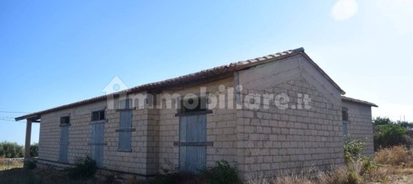 Дом с 5 комнатами в Модика, Италия № 273004 7