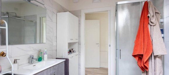 2 rooms Apartment in Senago, Italy No. 33040 23