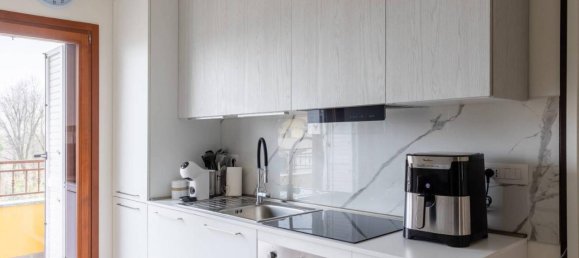 2 rooms Apartment in Senago, Italy No. 33040 13