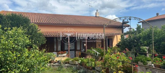 3 Schlafzimmer Villa in Anguillara Sabazia, Italy, Nr. 330891 3