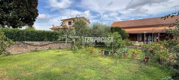 3 Schlafzimmer Villa in Anguillara Sabazia, Italy, Nr. 330891 2
