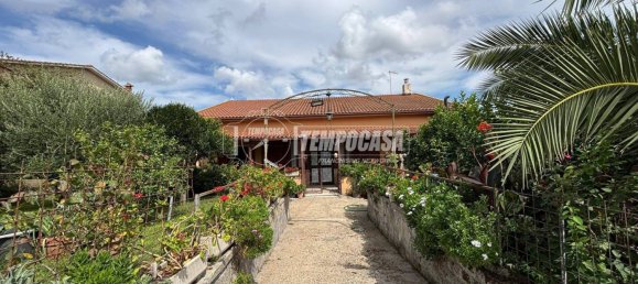 3 Schlafzimmer Villa in Anguillara Sabazia, Italy, Nr. 330891 4